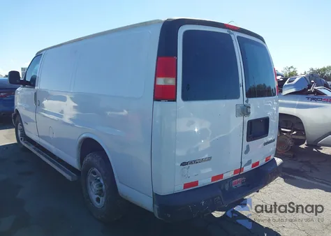 2005 Chevrolet Express из США, поврежденный, VIN 1GCGG25V051157894